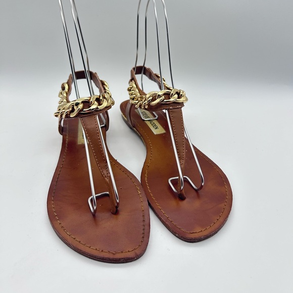 Women's Steve Madden Caramel Thong Sandals Gold Chain Accent Size 7 Pull On - Picture 2 of 10
